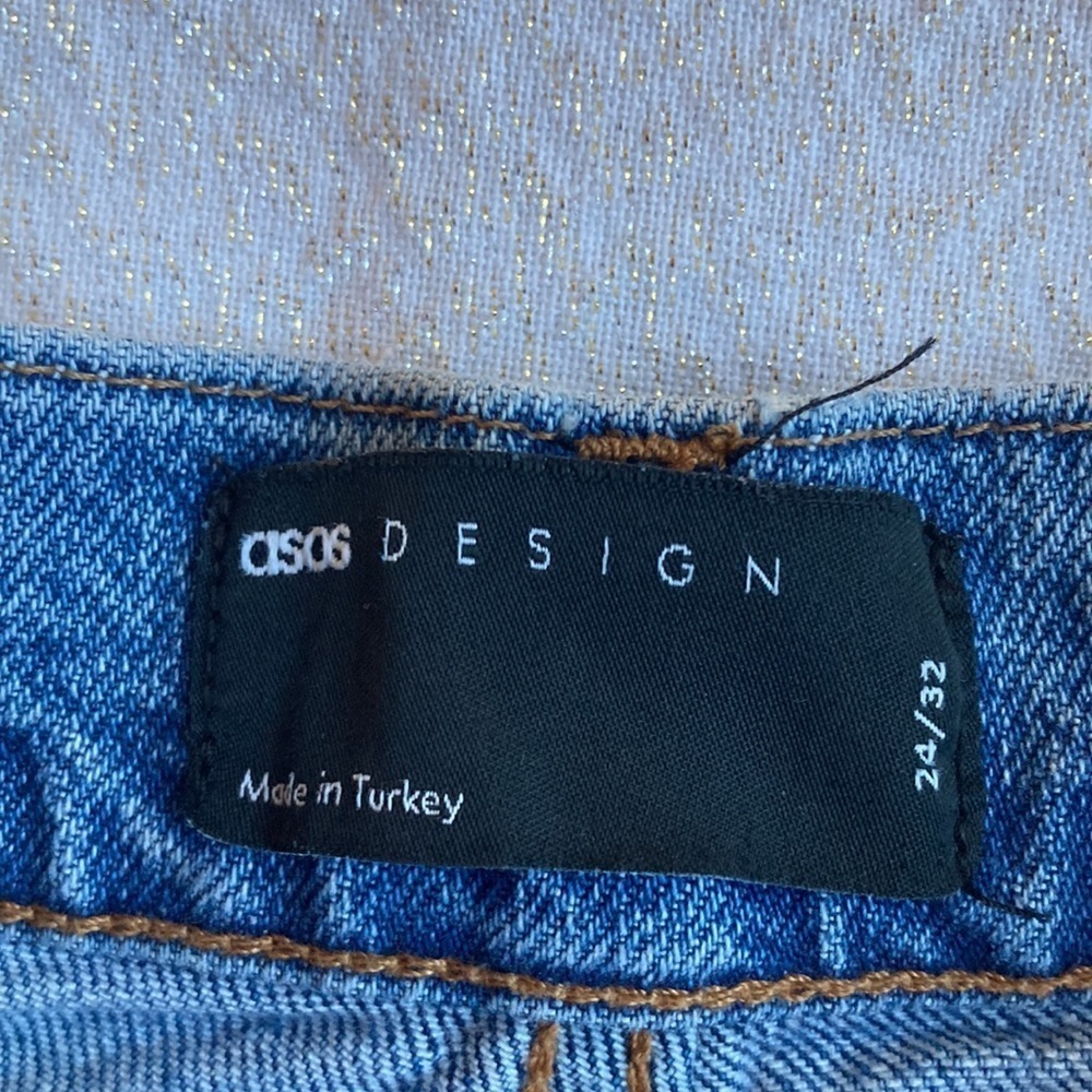 ASOS Design Straight Leg Raw Hem jeans Size 24/32 - Picture 3 of 7